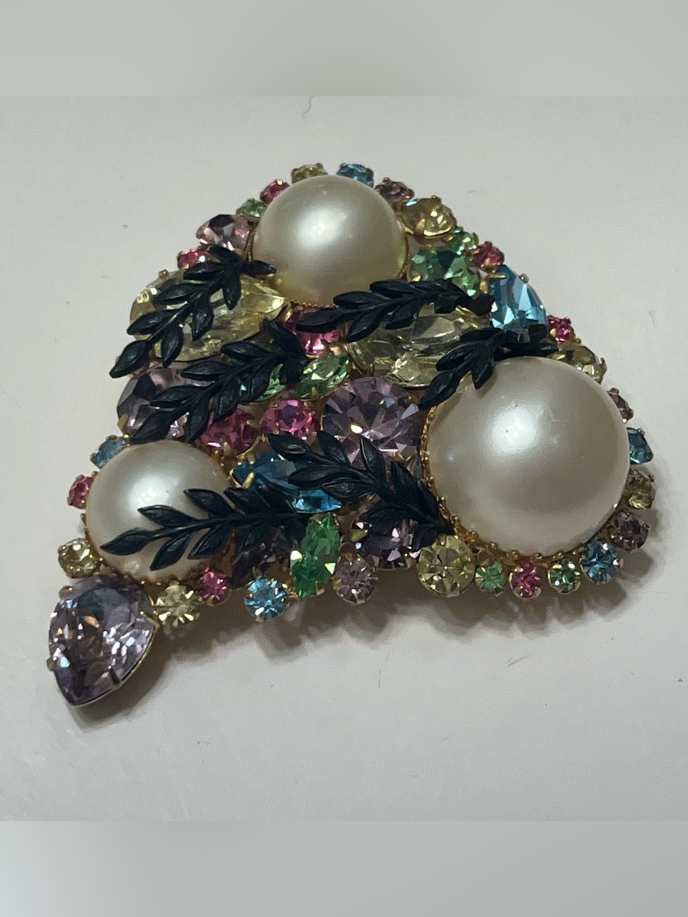 Vintage Multi Colored Rhinestone And Faux Pearl Triangular Brooch W/ Black Leaf
